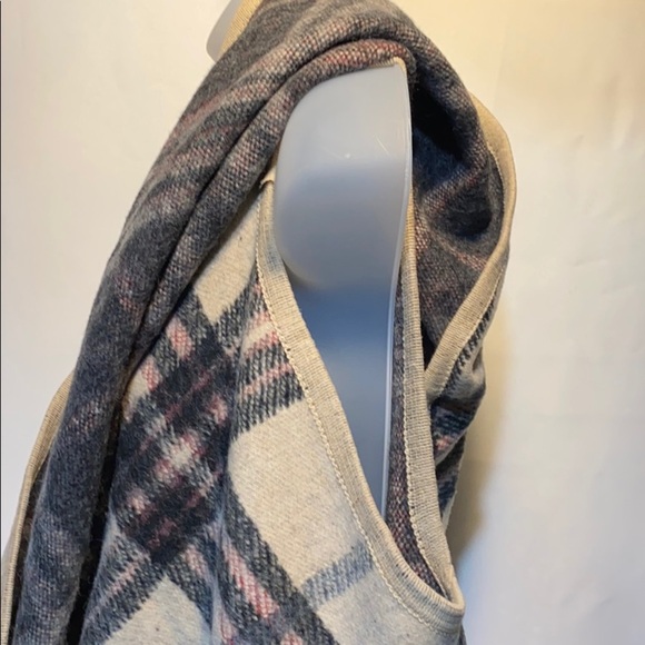 The Paper Store Plaid Cape - Picture 6 of 10